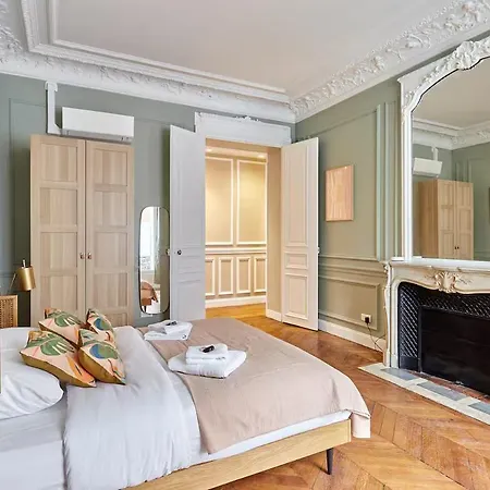 Luxury Air-conditioned Apartment, Champs-elysees * Paris