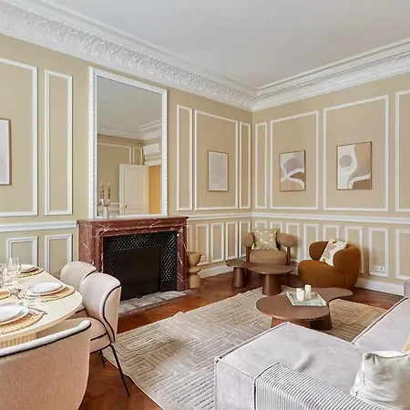 Luxury Air-conditioned Apartment, Champs-elysees Apartman *