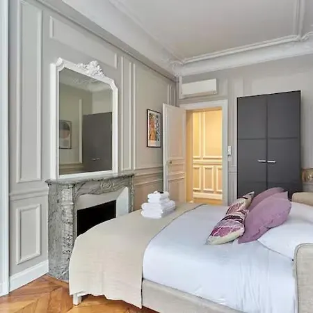 Luxury Air-conditioned Apartment, Champs-elysees Apartamento Paris
