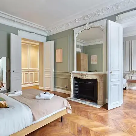 Apartamento Luxury Air-conditioned Apartment, Champs-elysees Paris